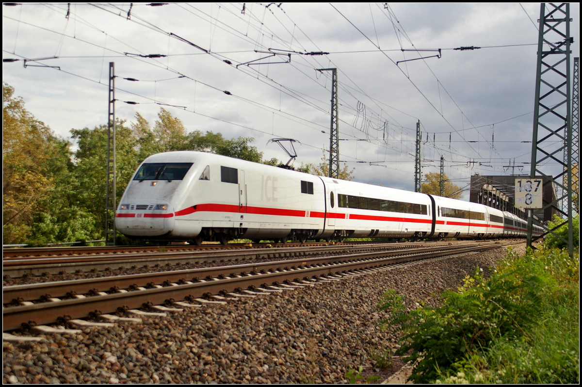 DB Fernverkehr 401 002 in Magdeburg Neustadt