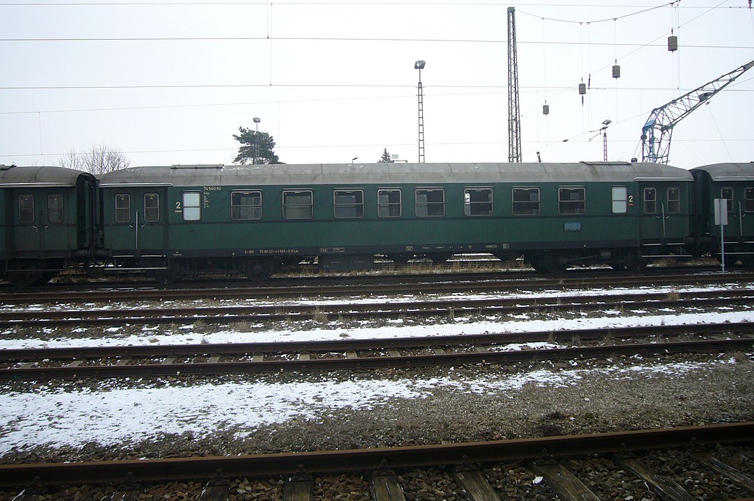 Eilzugwagen (4 Tren je Seite)