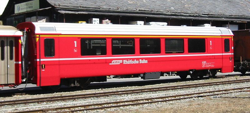 RhB Einheitswagen EW IV (Quelle Wikipedia, Foto rail-info.ch)