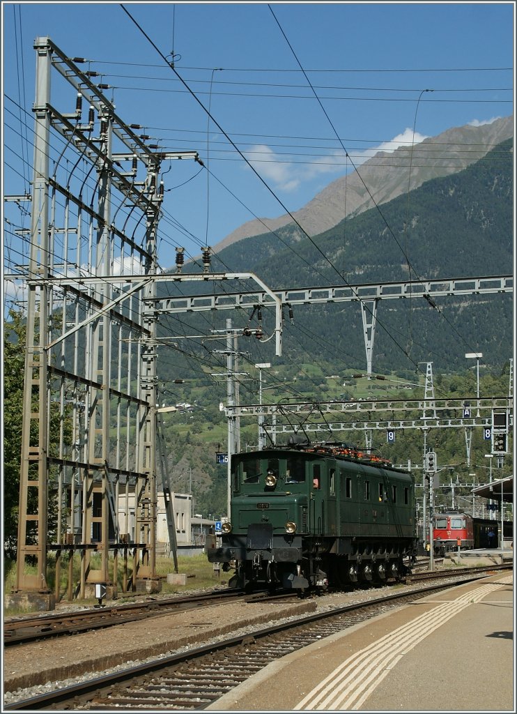 Ae 4/7 10976 in Brig.
20. Aug. 2011