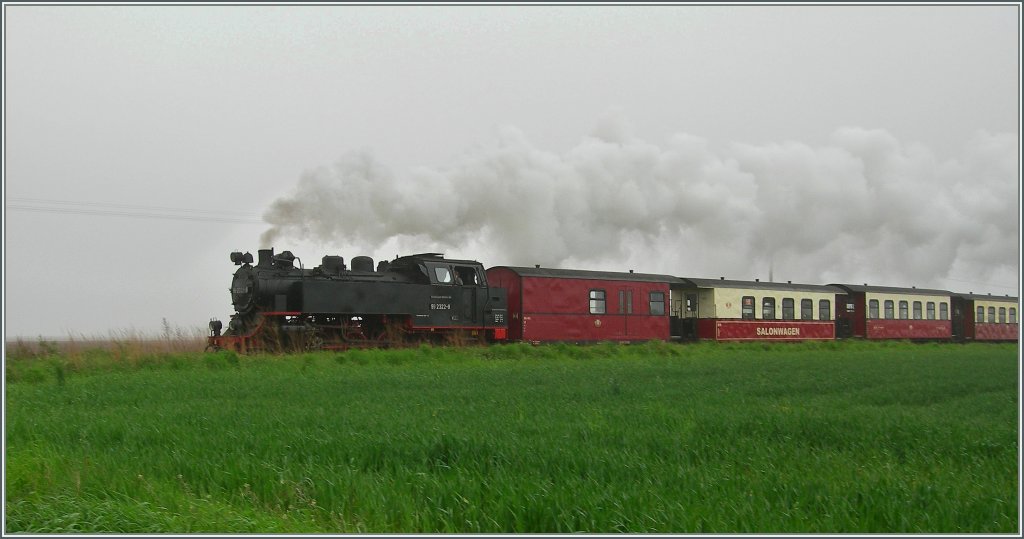 Bild 2 entstand zwischen K�hlungsborn und Heiligendamm, damals hatte mir BB.de noch nicht beigebracht, Z�ge nicht abzuscheiden...
17. Mai 2006