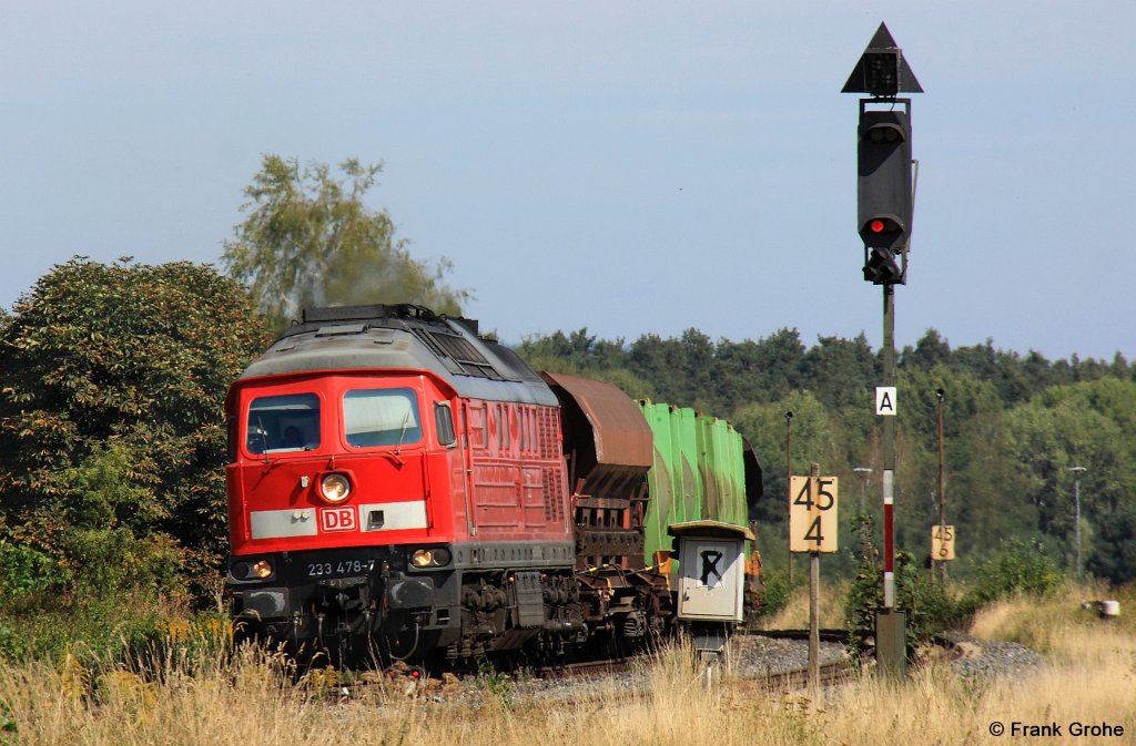 DB 233 478-7 vor G�terzug 56900 N�rnberg - Schwandorf, KBS 870 N�rnberg - Schwandorf, fotografiert bei Irrenlohe am 23.08.2012 