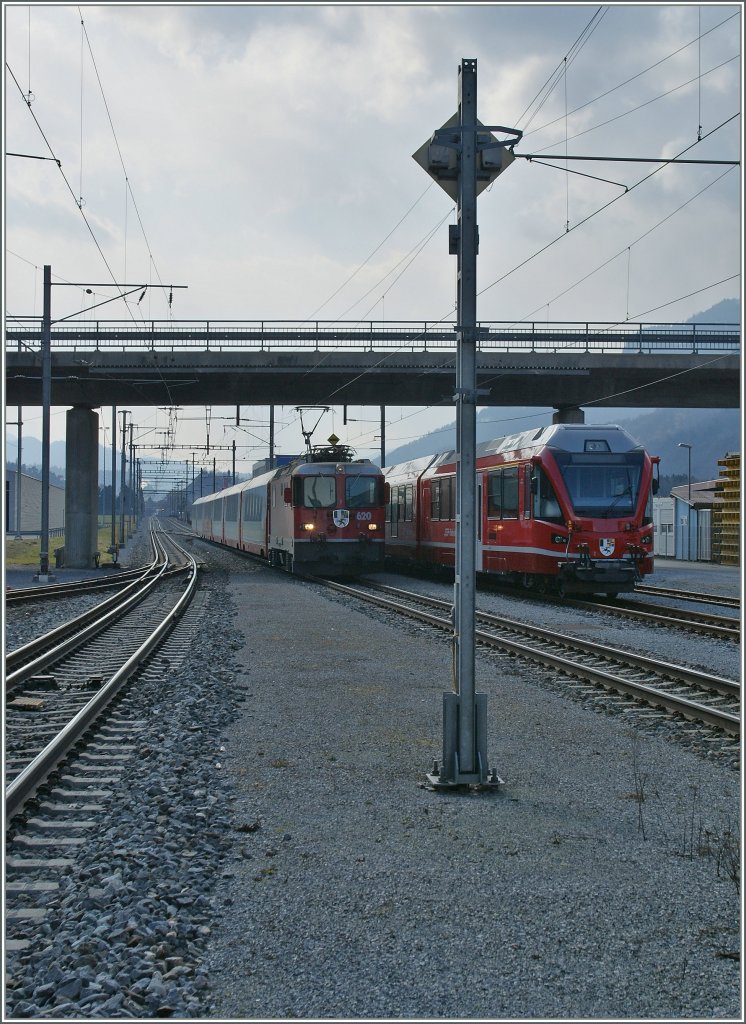 Der Glacier-Express bei Felsberg in einer nicht ganz so sehr typischen Bilderbuchlandschaft.
15. M�rz 2013
