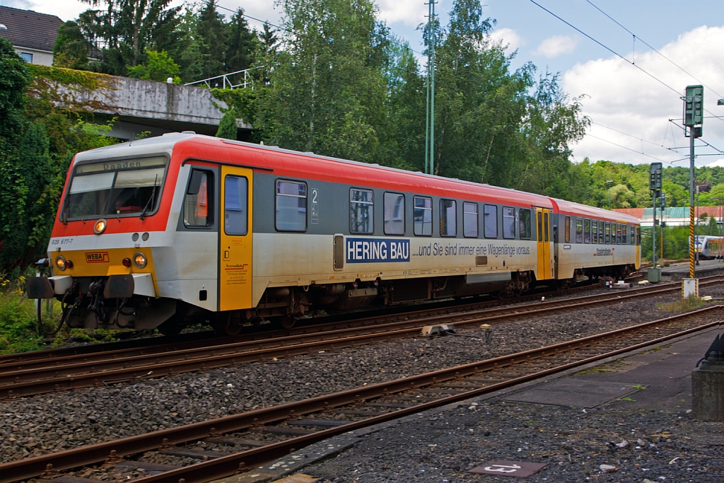 Dieseltriebzug 628 677-7 / 928 677-4 Daadetalbahn der Westerwaldbahn (WEBA) verl�sst am 22.07.2012 den Bahnhof Betzdorf/Sieg in Richtung Daaden.