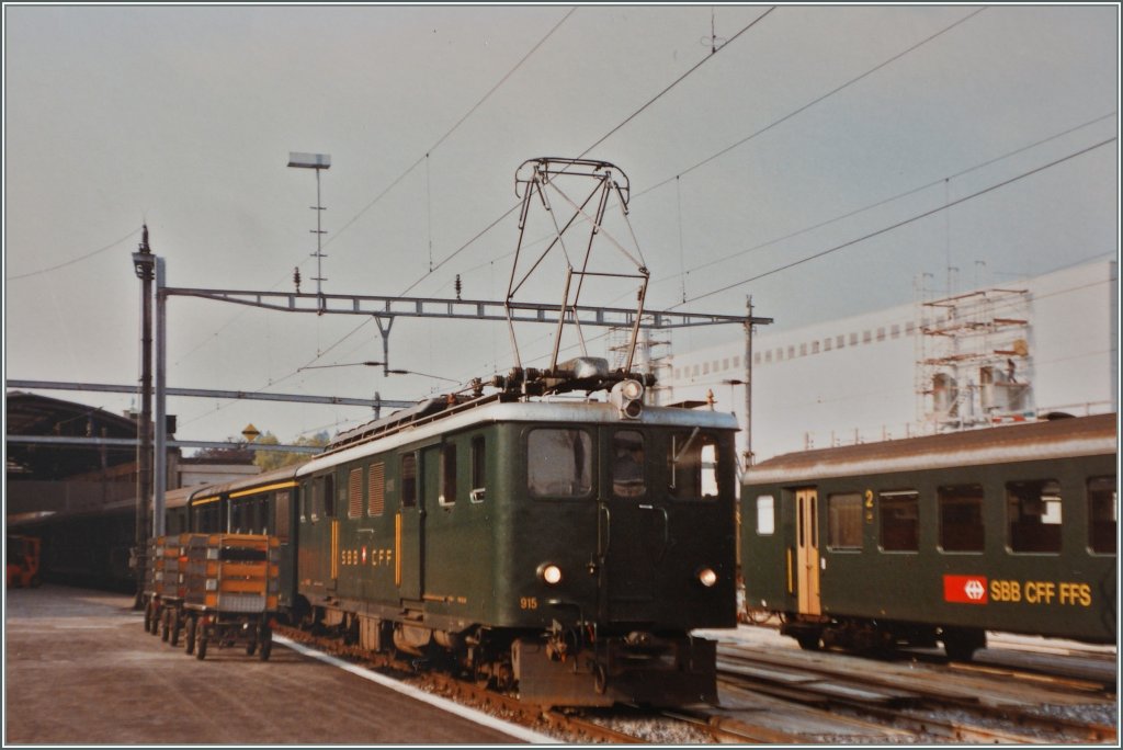 SBB Br�nigbahn Deh 4/6 915 in Luzern.
16. Mai 1985 