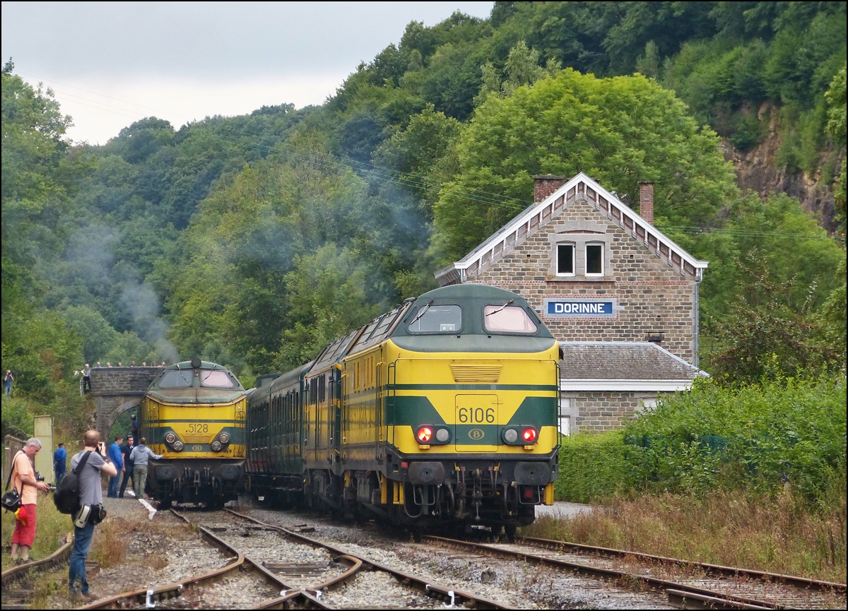 . Am 17.08.2013 fand an der Museumsbahnstrecke Chemin de Fer du Bocq ein Diesellok Festival statt. Diese Impression aus dem Bahnhof Dorinne-Durnal verleiht einen kleinen Vorgeschmack, die einzelnen Loks werden wir noch geb�hrend vorsstellen. (Jeanny) 
