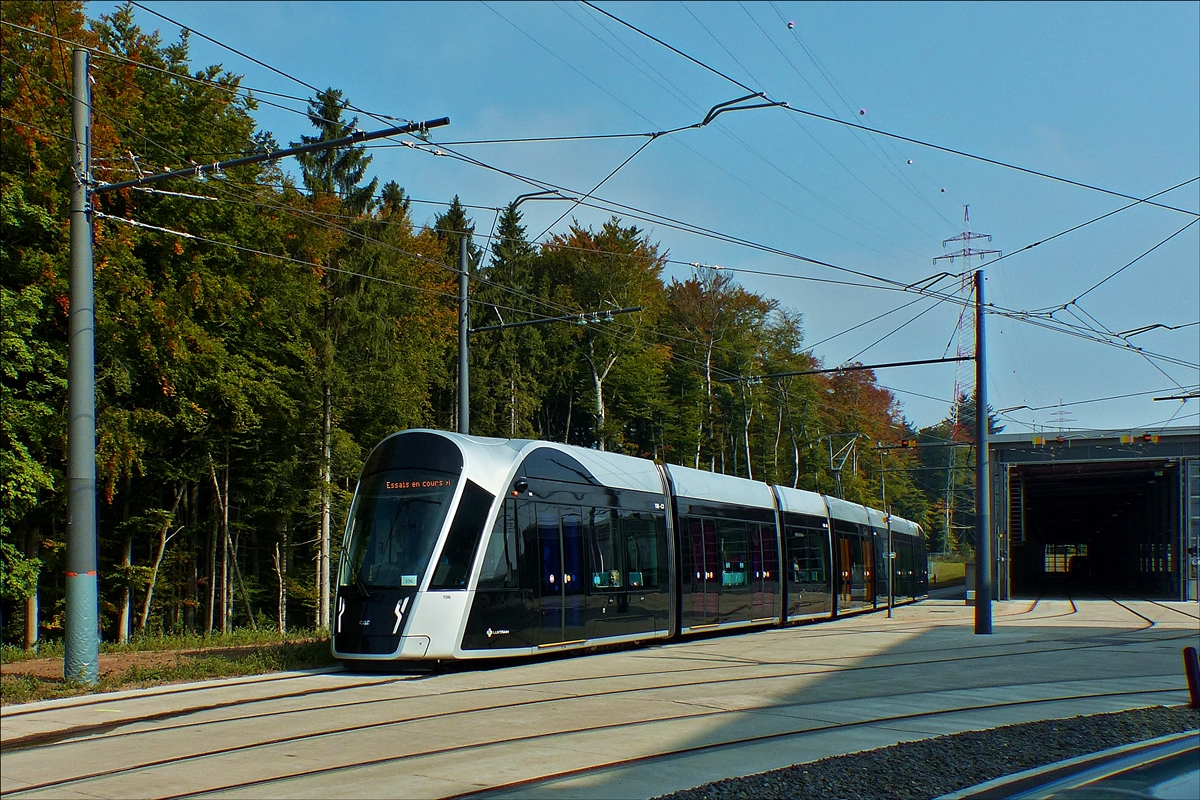 . Die Tram 106 hat am Tag der offenen T�r bei der Luxtram die Aufgabe mit den Interessierten Besuchern eine Runde �ber das Betriebs Gel�nde zu fahren.  (Jeanny)  23.09.2017