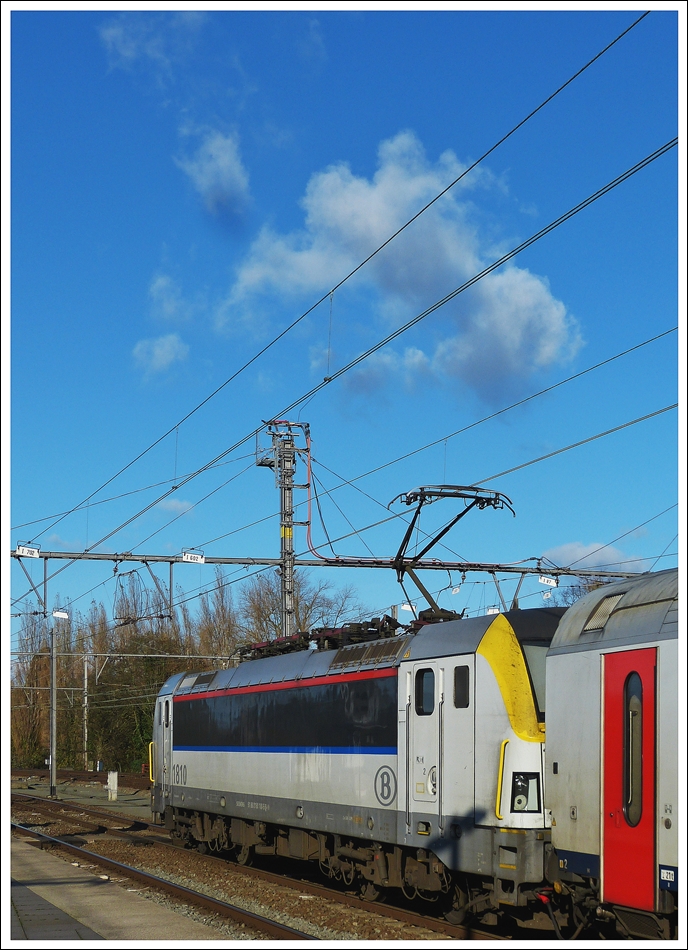 . Nicht wegen der HLE 1810 habe ich dieses Bild gemacht, sondern wegen des tollen Himmels. Br�gge, 23.11.2013 (Jeanny)