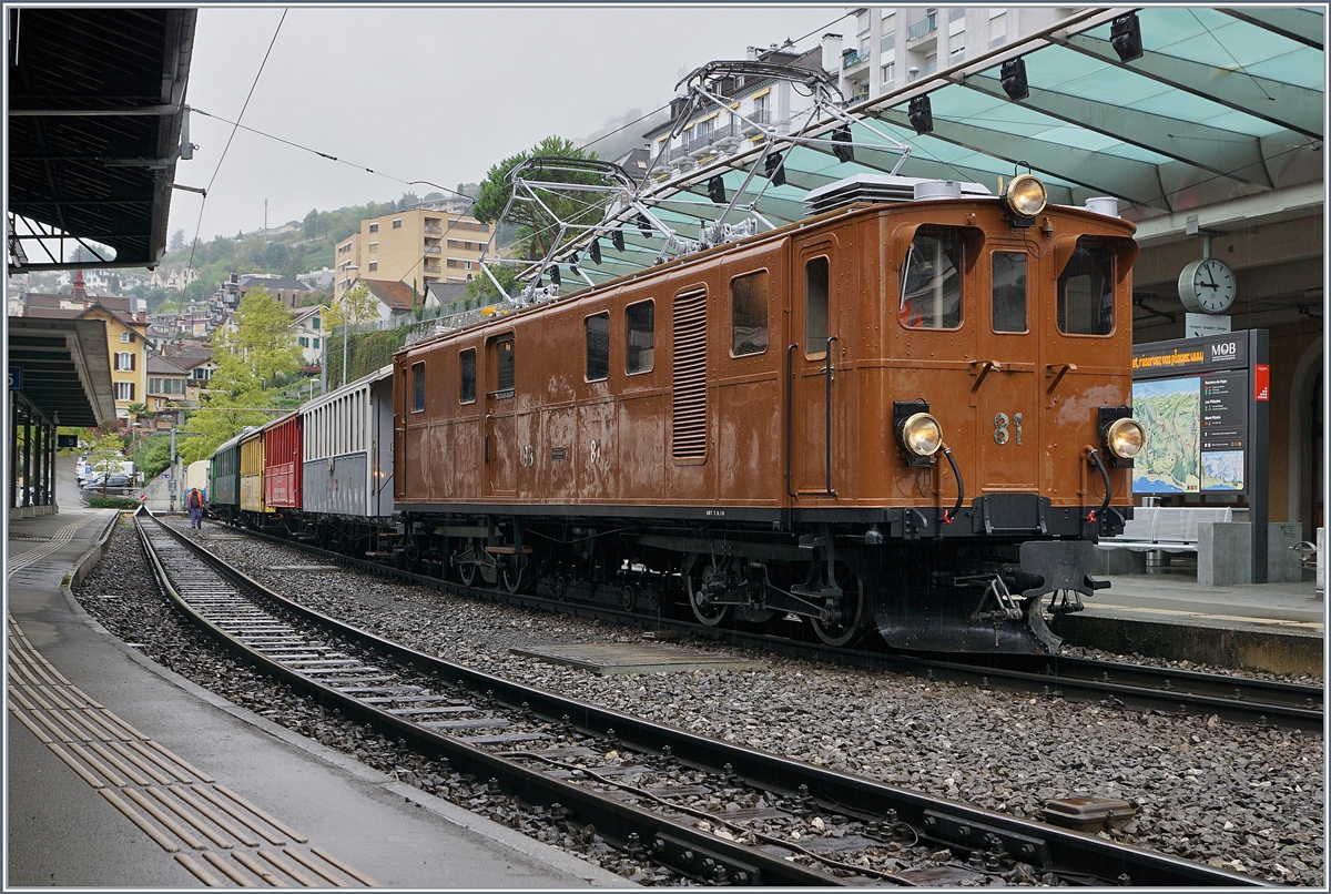1968-2018 - 50 Jahre Blonay-Chamby Bahn Museumsbahnbetrieb: Im Rahmen der BC Jubiläumsfeier fuhren von Montreux und Bulle Museumsextrazüge nach Gstaad und zurück, das Bild zeigt die Blonay Chamby Bernina Bahn Ge 4/4 81 mit ihrem Extrazug in Montreux. 

14. Sept. 2018 