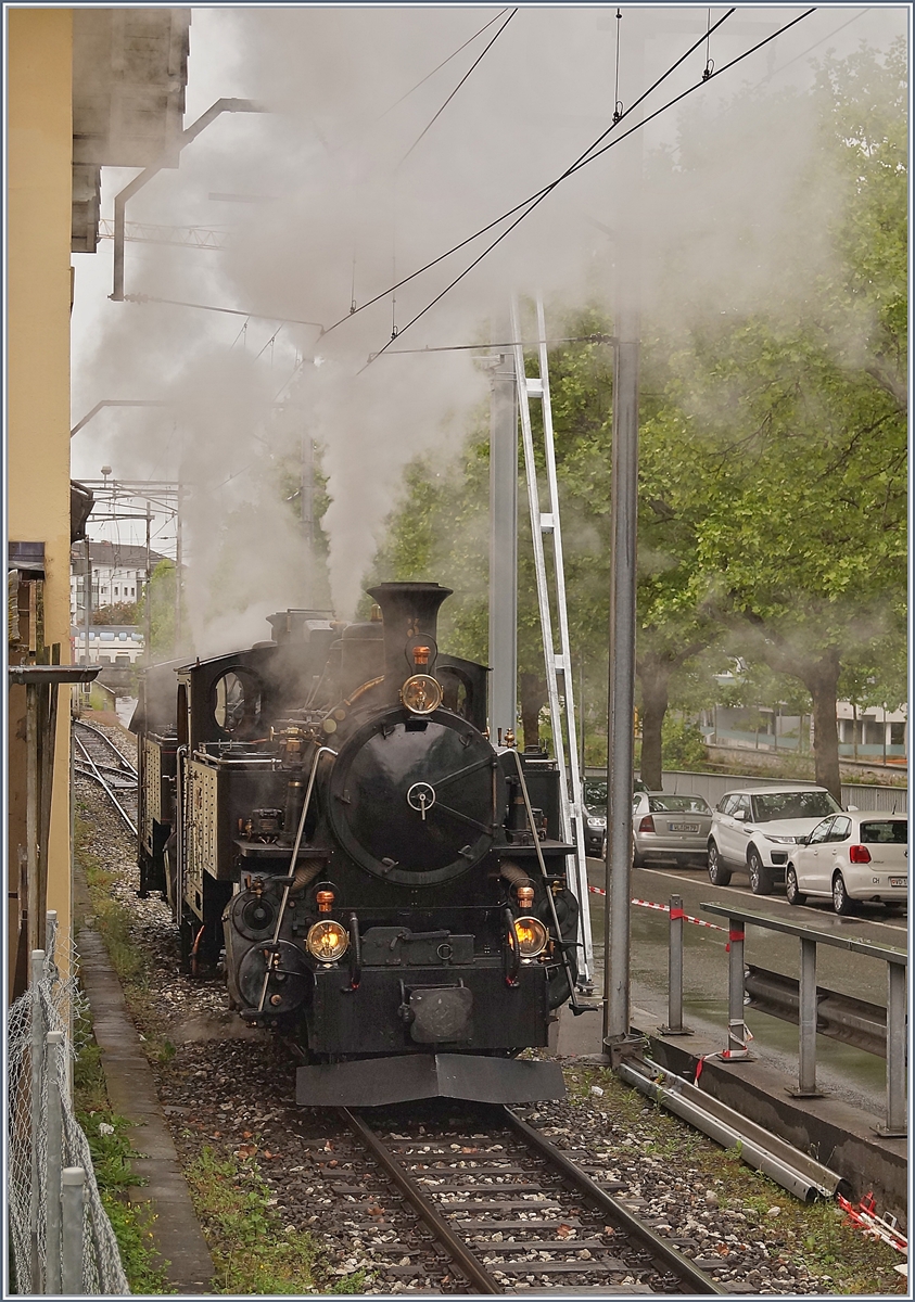 50 Jahre Blonay - Chamby; Mega Steam Festival: Die BFD HG 3/4 N° 3 und dahinter versteckt die FO HG 3/4 N° 4 in Vevey.
13. Mai 2018
