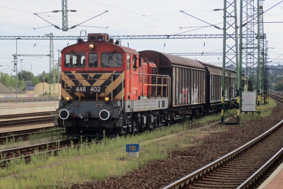 Am 10 September 2018 rangiert 448 402 in Kelenföld.