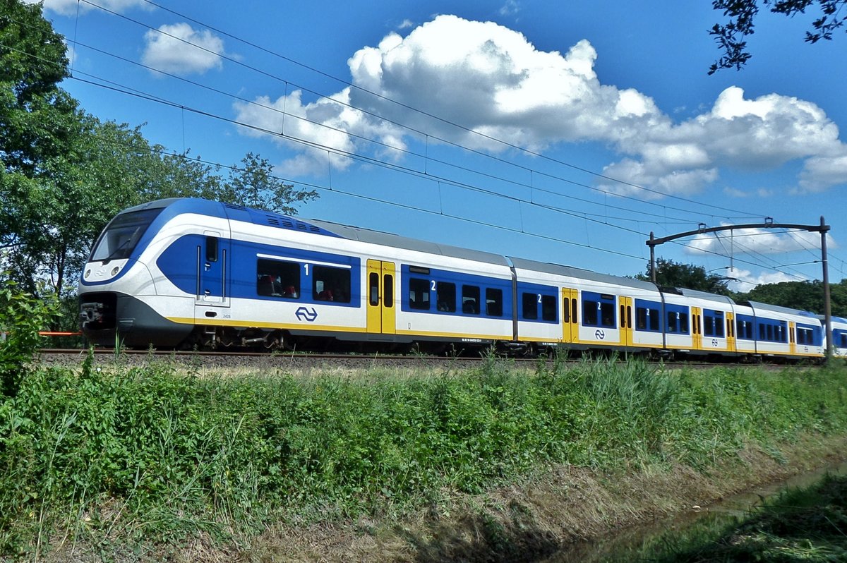 Am 14 Juli 2016 passiert 2428 Tilburg Oude Warande.