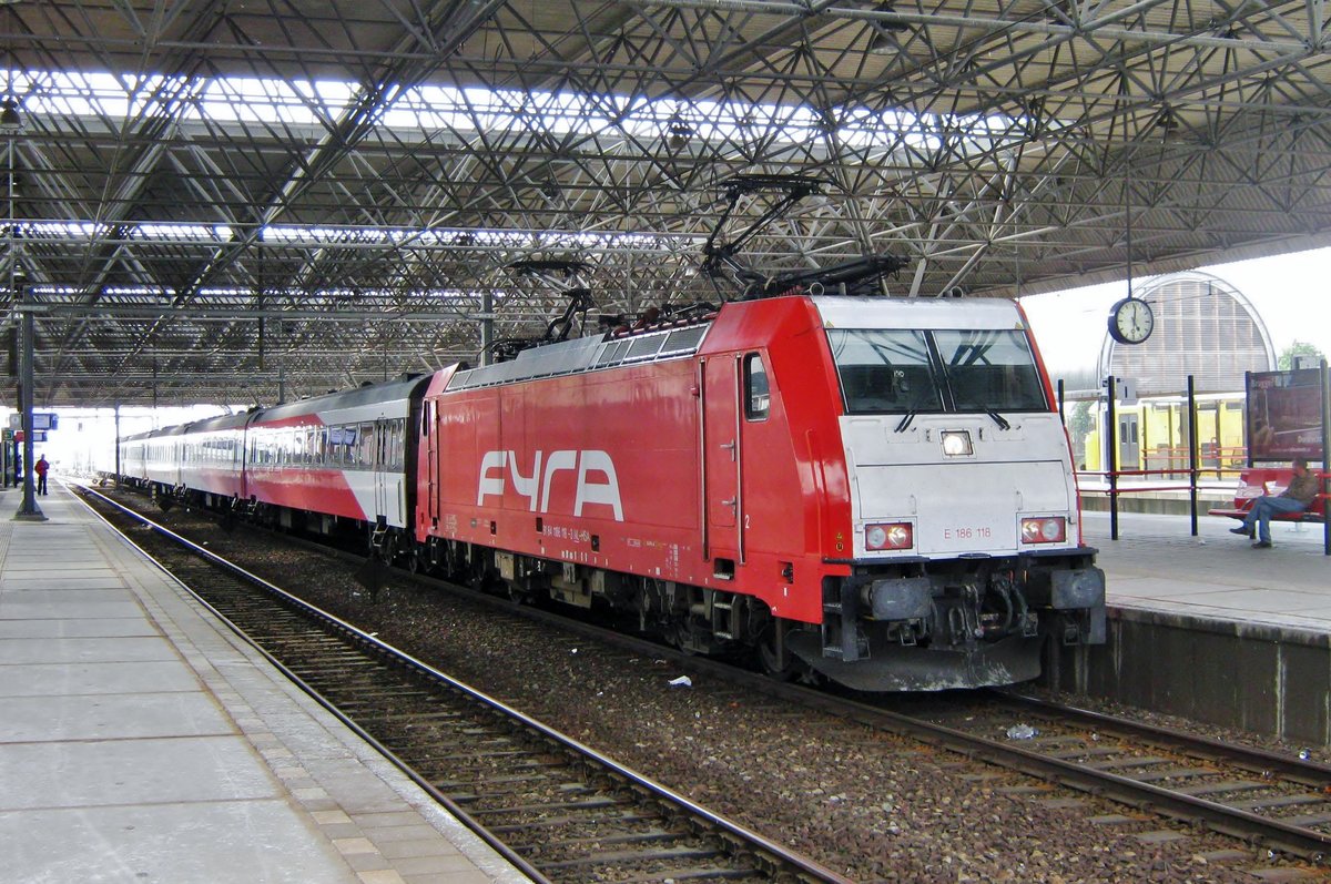 Am 18 M�rz 2013 steht FYRA 186 118 in Breda. 