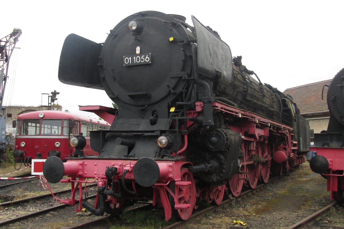 Am 31 Mai 2014 steht 01 1056 noch immer in Darmstadt-Kranichstein.