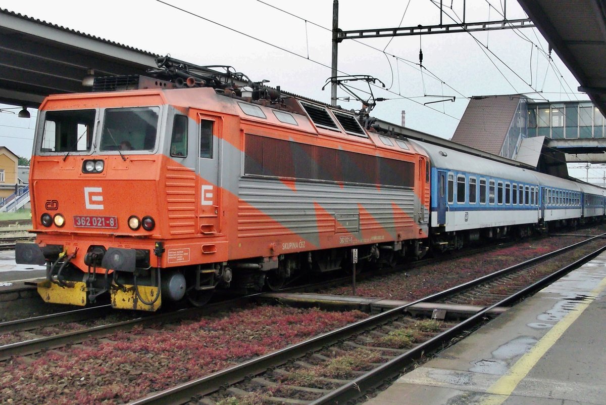 Am 4 Mai 2016 treft CD 362 021 in Ostrava hl.n. ein.