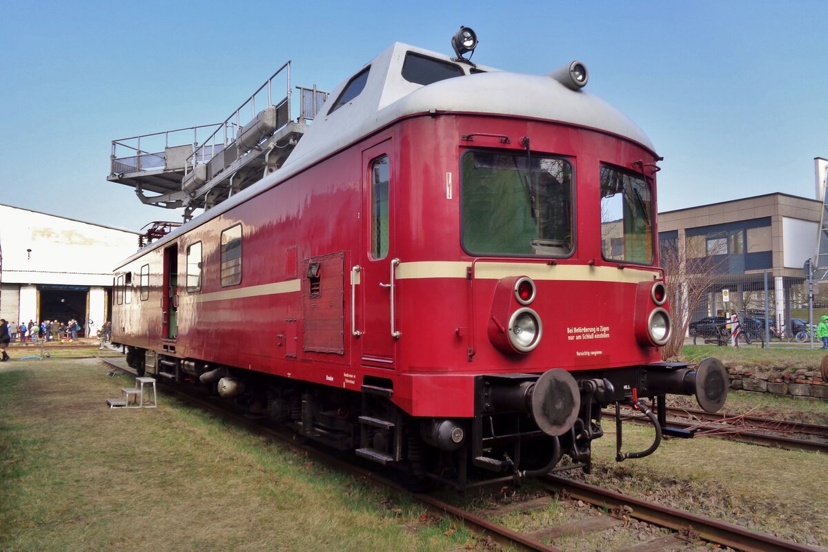 Am 8 April 2018 steht ORT 188 202 ins Bw von Dresden-Altstadt während das Dampfloktreffen. 
