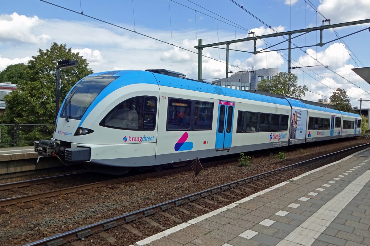 BRENG (ein Connexxion-T�chter) 5048 verl�sst Arnhem-Velperpoort am 16 Augustus 2019. 