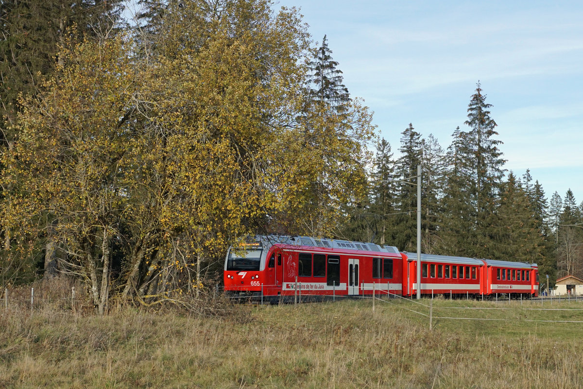Chemins de fer du jura/CJ.
Herbstliche Impressionen eingefangen bei Le Creux-des-Biches am 13. September 2020.
Foto: Walter Ruetsch