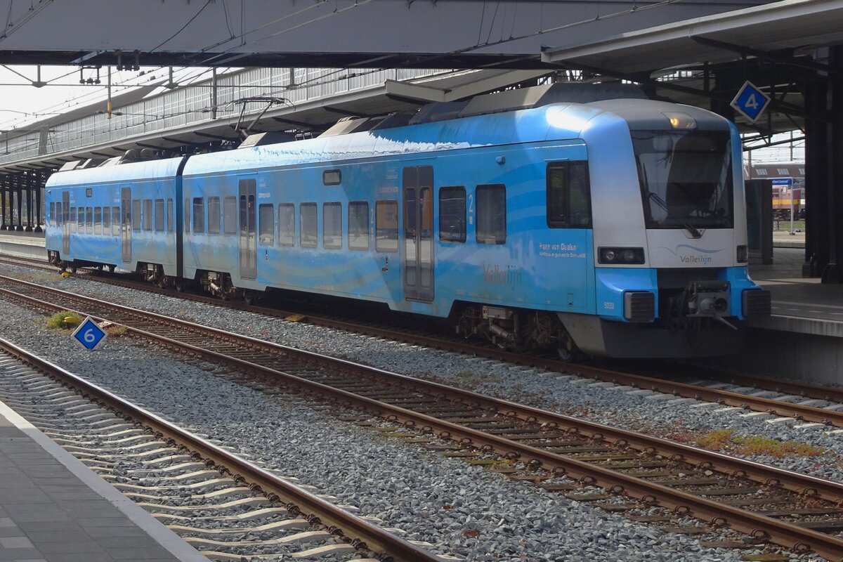 Connexxion PROTOS 5033 treft am 27 April 2023 in Amersfoort ein.