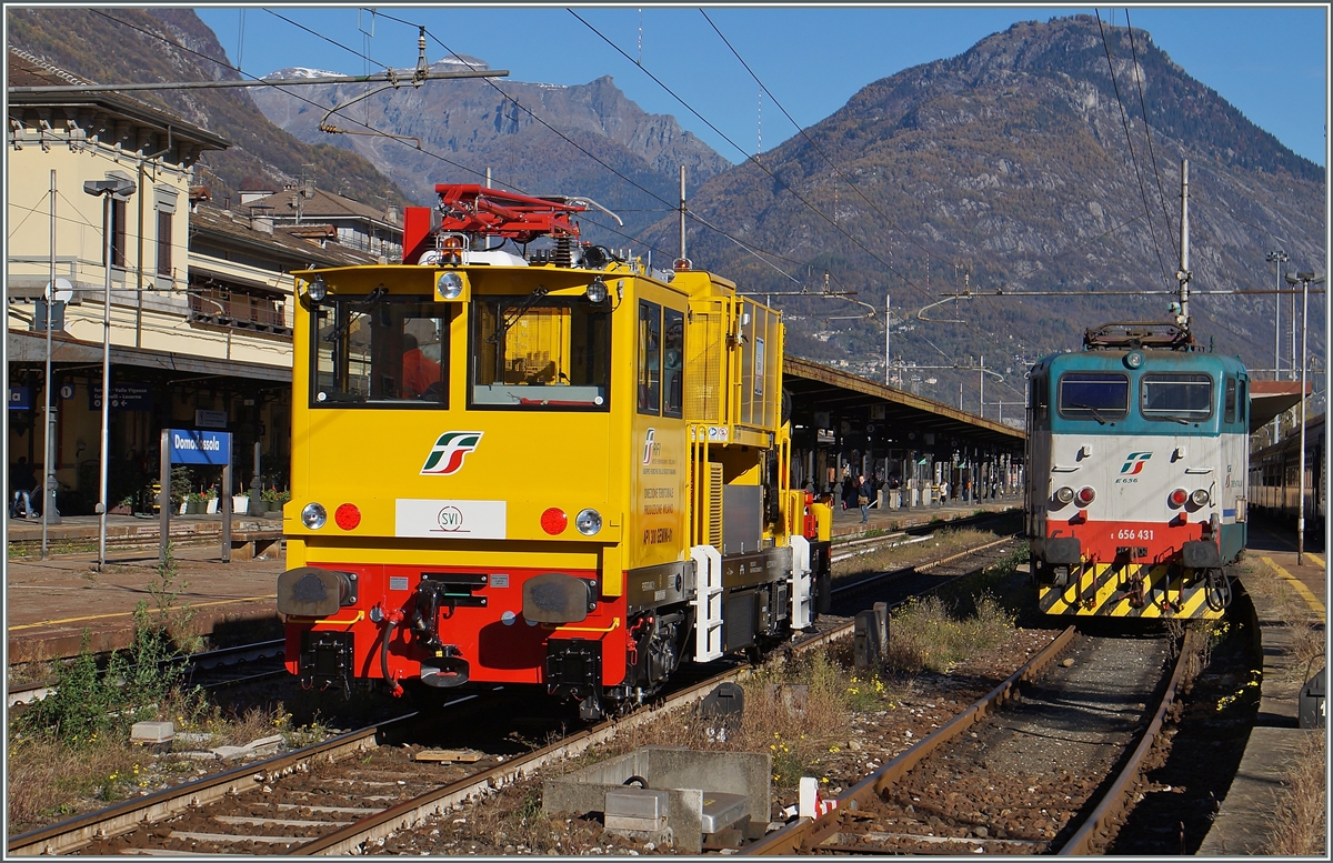 Da ich weiss, dass unser gesch�tzter Web-Master eine gewisse Vorleibe f�r diese gelben Dinger hat, gebe ich mir M�he diese bei Gelegenheit bildlich festzuhalten, wie hier zB. in Domodossola am 26. Okt. 2015 