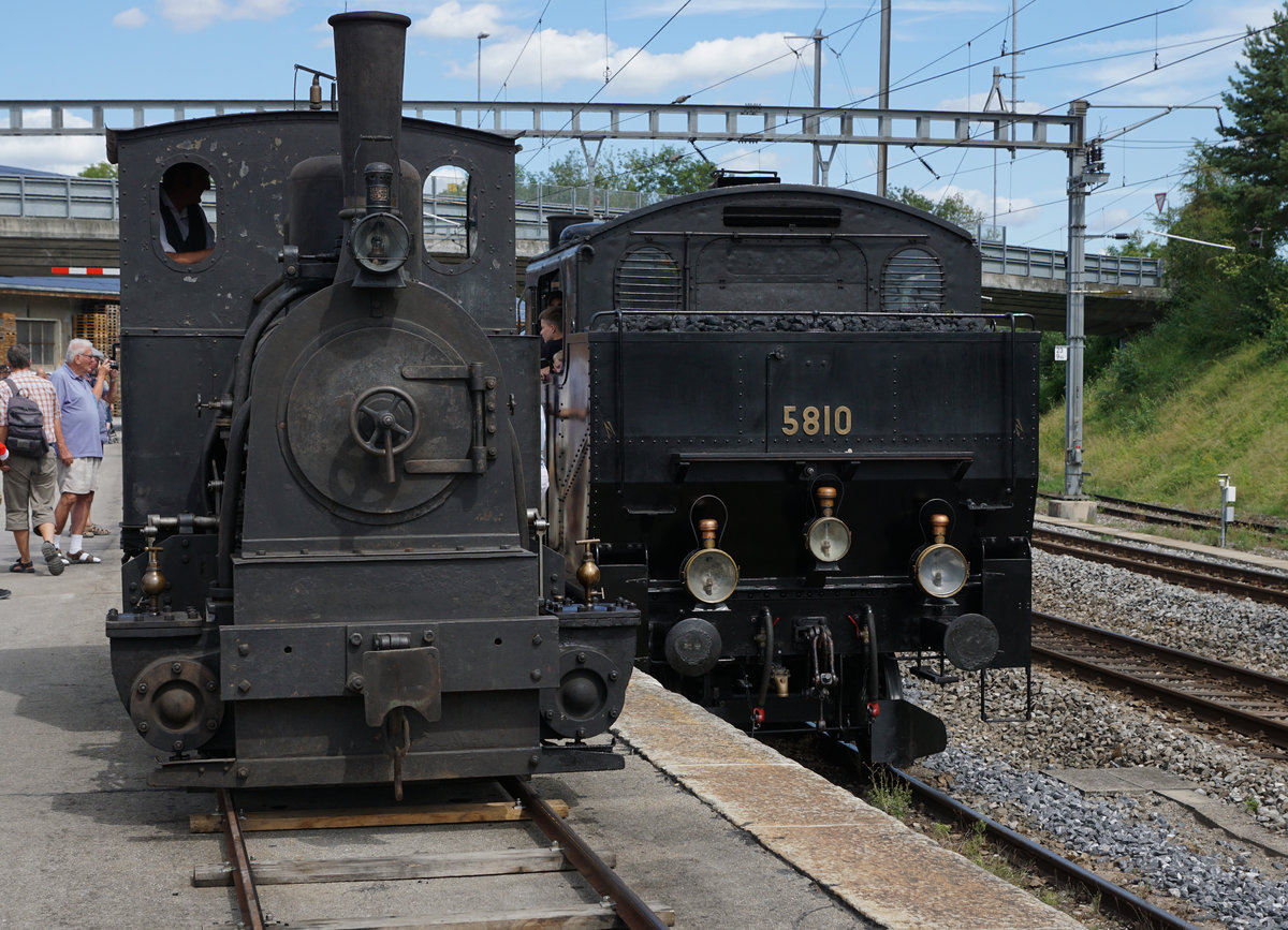 Dampftage 2018 von Lyss
Dampflokomotiven auf normaler und schmaler Spur unterwegs in Lyss am 11. August 2018.
Besondere Beachtung gilt der Schmalspurlok  Ticino , bereits bestens bekannt von den Feierlichkeiten 50 Jahre �Museumsbahn Blonay-Chamby� 1968 bis 2018, dem MEGA STEAM FESTIVAL VOM 19. MAI 2018.
Foto: Walter Ruetsch   
