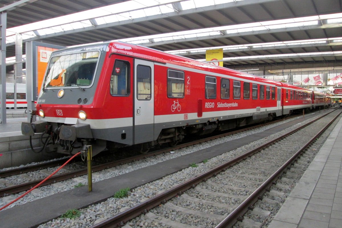 DB 628 565 wartet am 27 Dezember 2016 in München Hbf.