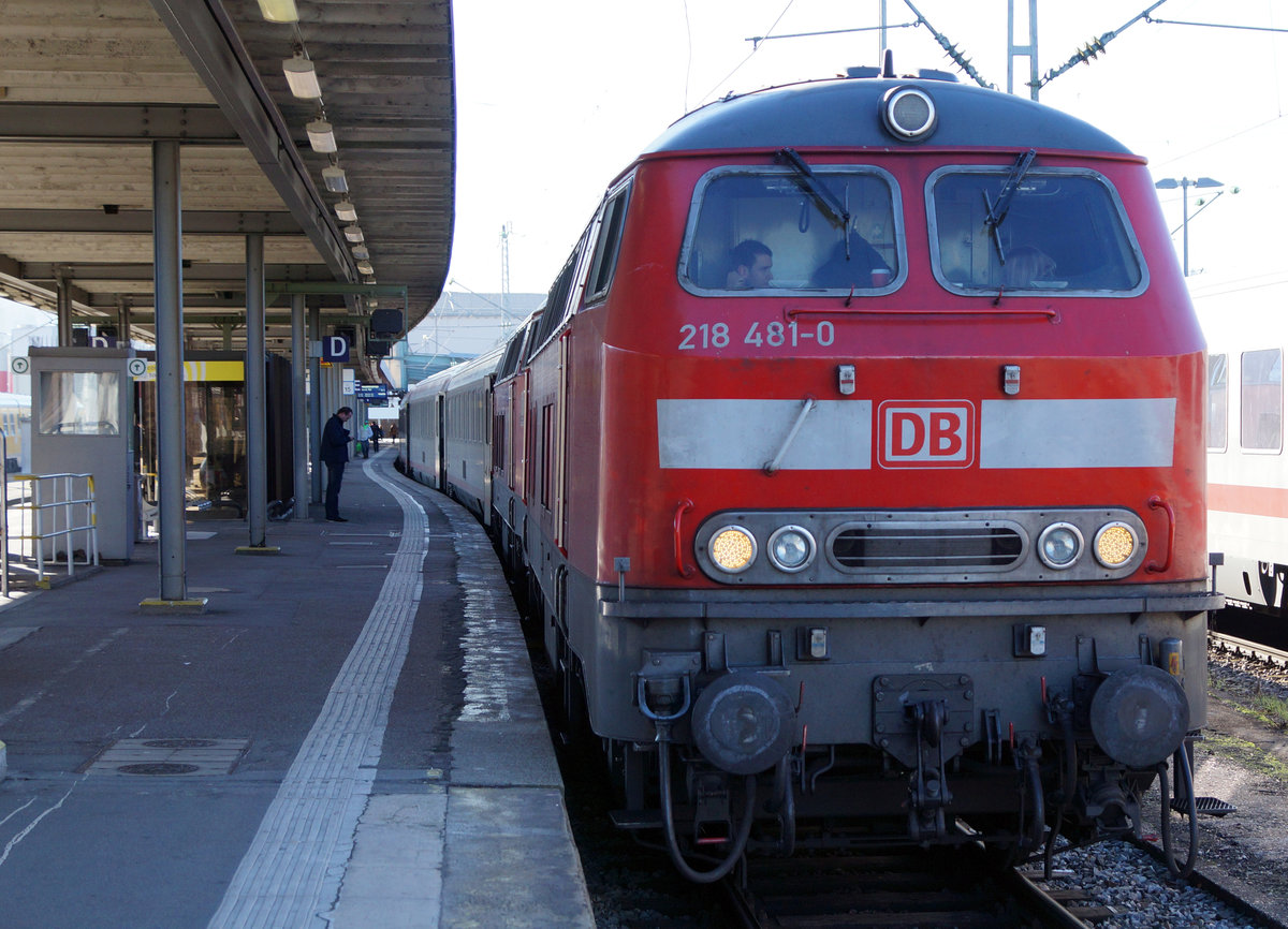 DB: Impressionen des Bahnhofs Stuttgart Hbf vom 3. Dezember 2016.
Foto: Walter Ruetsch