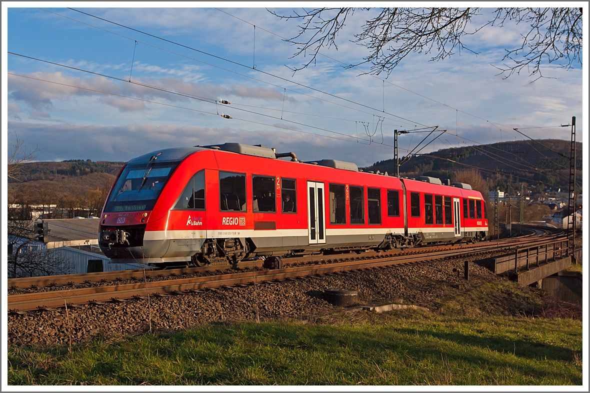 Der Alstom Coradia LINT 41 (Dieseltriebwagen) 648 203 / 703 der DreiL�nderBahn als RB 95  Sieg-Dill-Bahn  (Dillenburg-Siegen-Betzdorf/Sieg-Au/Sieg) f�hrt am11.02.2014 von Haiger weiter in Richtung Siegen.

Hier f�hrt er auf der KBS 445 (Dillstrecke), ab Siegen geht es dann weiter auf der KBS 460 (Siegstrecke)