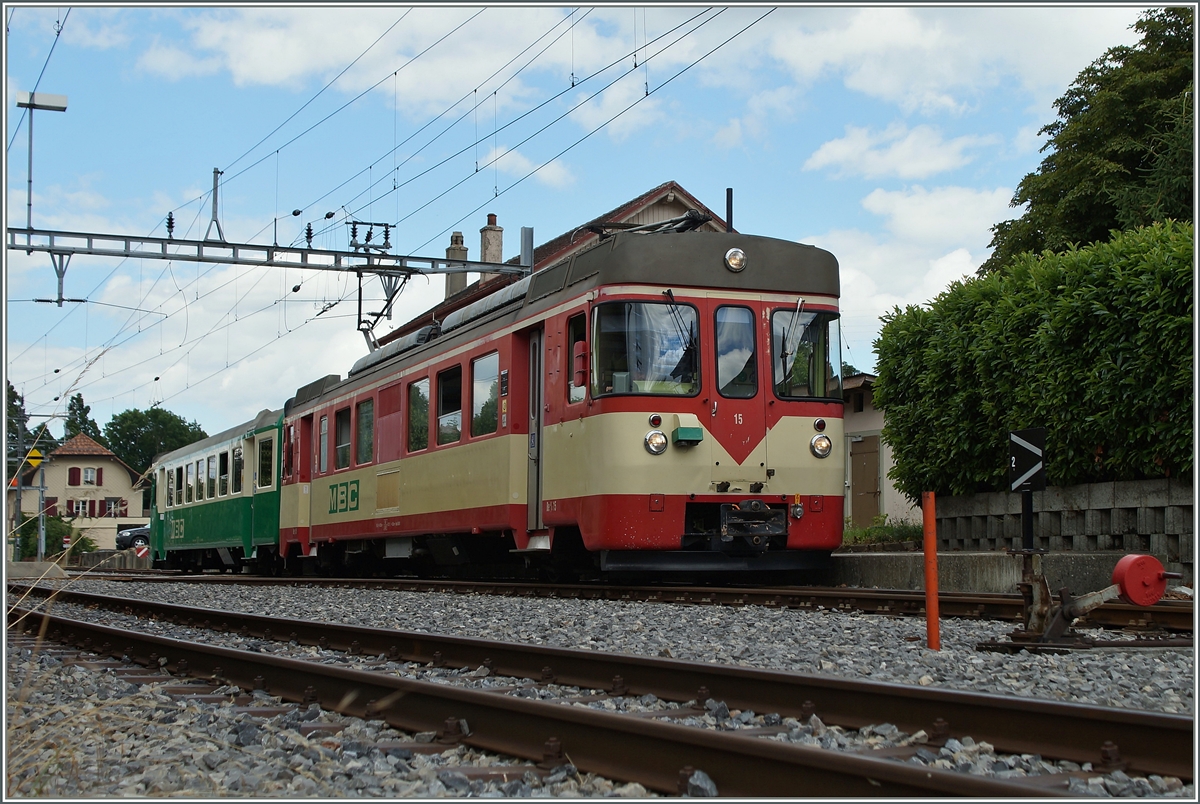 Der BAM Be 4/4 15 mit Bt in L'Isle Mont la Ville. 
30. Juni 2014