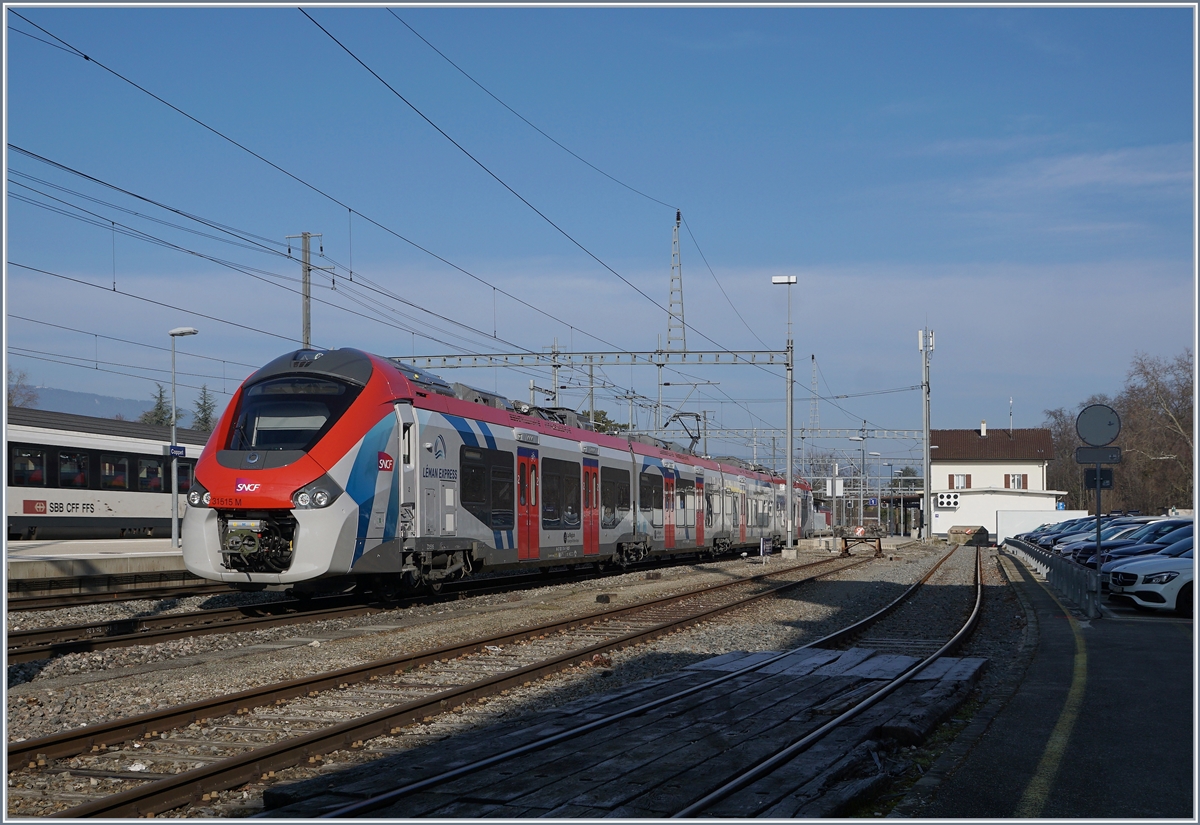 Der SNCF Léman Express Z 31515 hat Coppet erreicht und fährt nun wieder nach Annemasse zurück.

Coppet, den 21. Jan. 2020