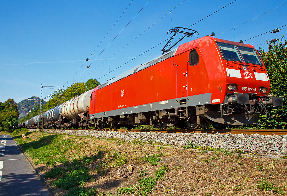 
Die 185 189-8 (91 80 6185 189-8 D-DB) der DB Cargo Deutschland AG f�hrt am 18.08.2018 mit einem Kesselwagenzug durch Bad Honnef in Richtung S�den.