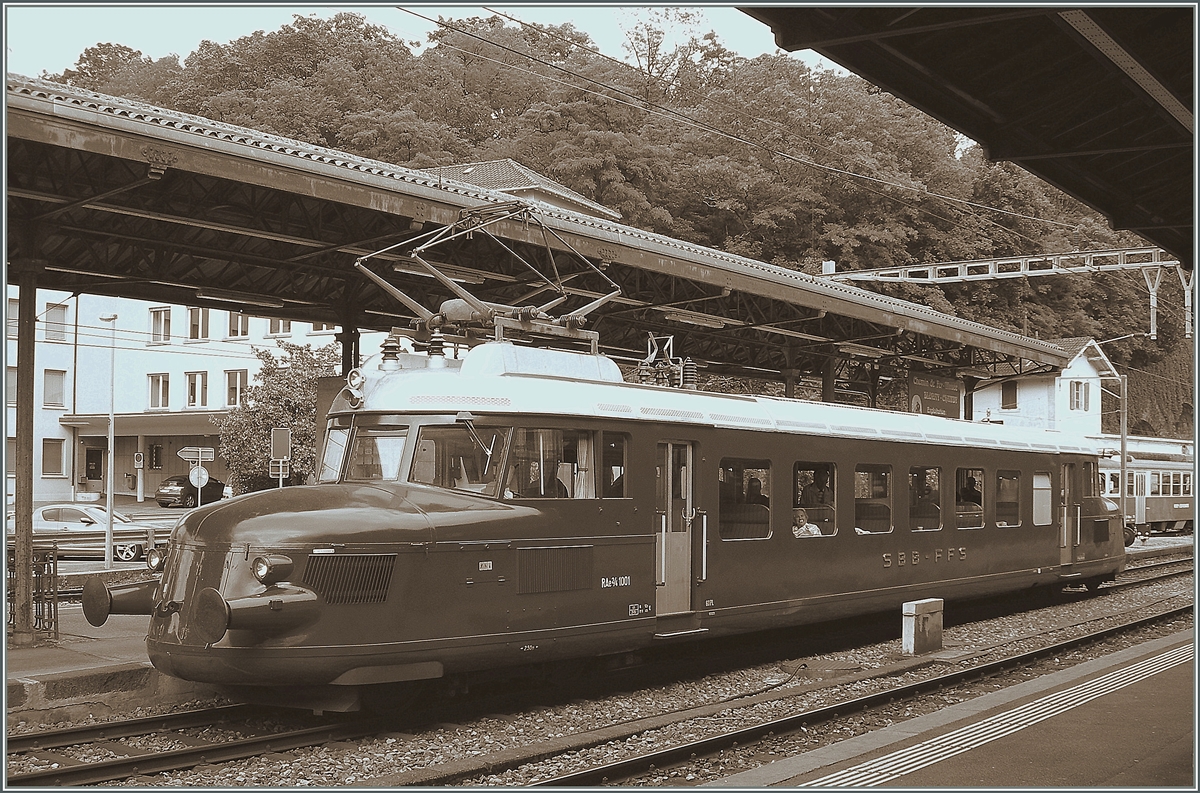 Die S/W Variante des RAe 2/4 1001 in Vevey.
12. Juni 2010