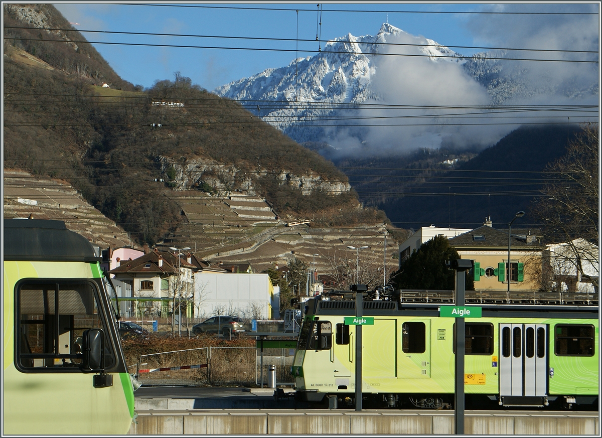 Ein Bild für Entdecker...
TPC Züge, davon vorwiegend A-L, in und um Aigle.
5. Jan. 2013