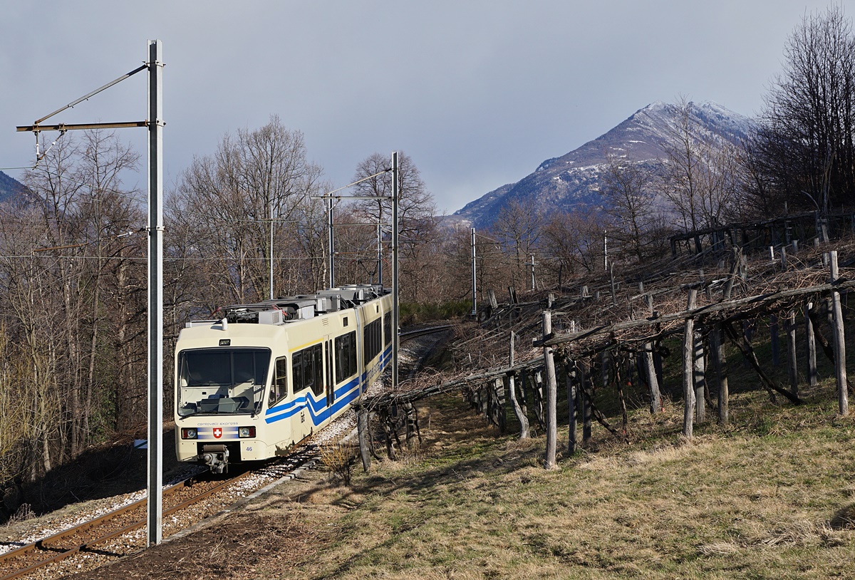Ein FART Centovalli-Express auf der Fahrt von Domodossola nach Locarno kurz vor Trontano.
1. März 2017