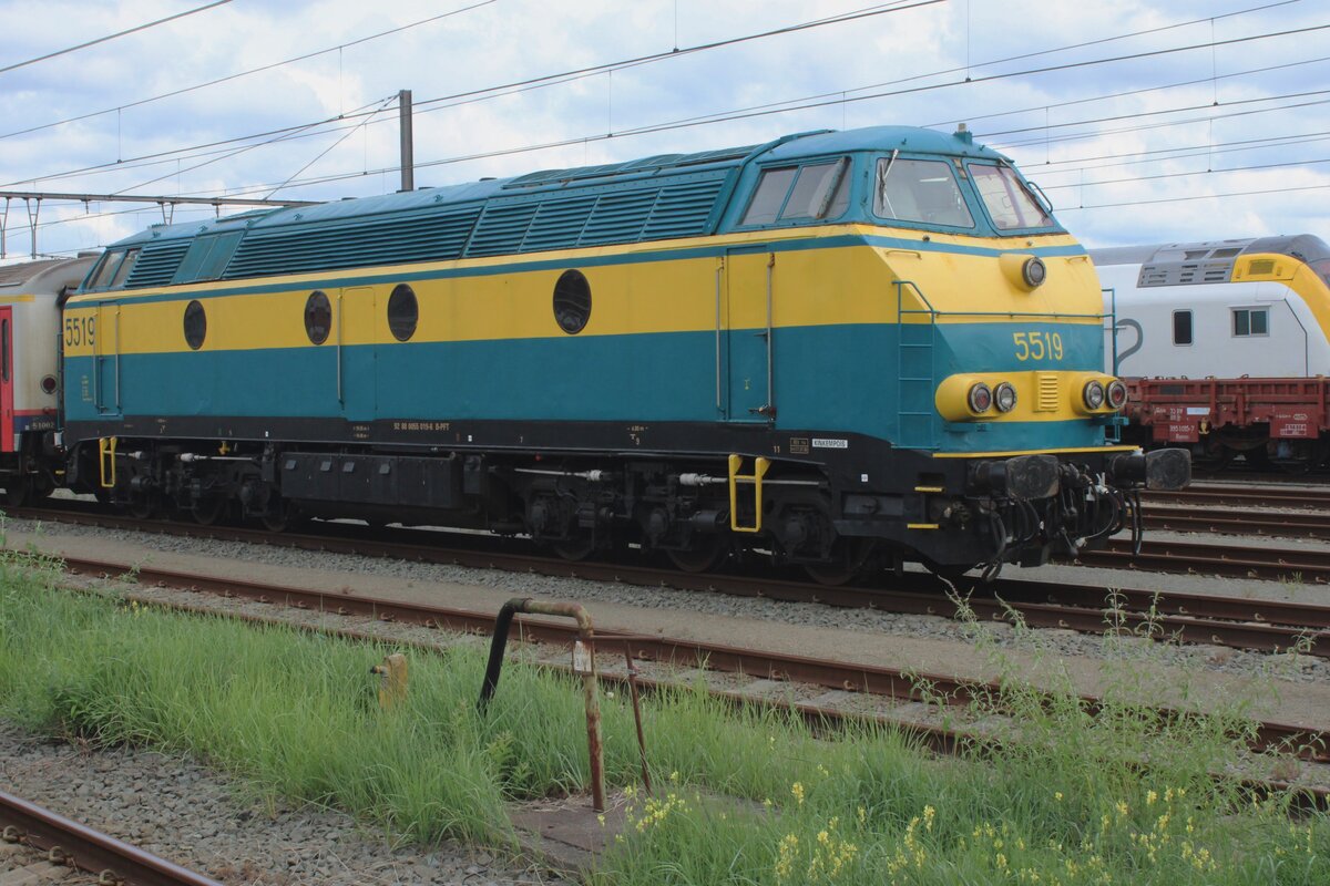 Ex-SNCB 5519 steht am 17 Augustus 2024 in Saint-Ghislain.