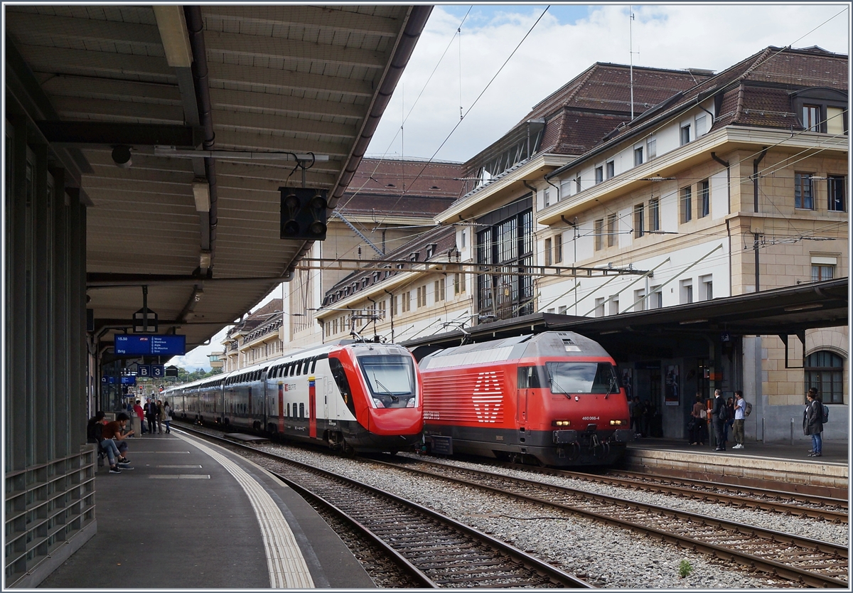 IC gestern und heute: Es war ja schon lange geplant, dass die  RABDe 502 (Twindexx Swiss Express) die Re 460 - IC2000 (der Linie IC1 Genève Aéroport - St.Gallen) abzulösen solten, nun kommen die ersten Züge im Planverkehr bis nach Lausanne, auch wenn auf diesem Bild der   SBB RABe 502 207 (UIC 94 85 0 502 207-9 CH-SBB)  Stadt BERN  auf Testfahrt und die SBB Re 460 066-4 mit einem IR15 nach Luzern zu sehen sind.

19. Juni 2020