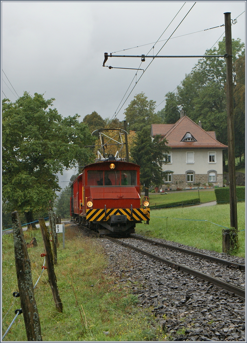  Il y a 50 ans... Le Blonay-Chamby  (50 Jahre Blonay Chamby Museumsbahn) - dazu gab es eine passende Fahrzeugparade mit Rollmaterial der Region: Und zur Region gehören auch die Fahrzeuge der GFM (heute TPF).
Bei Chaulin, den 17. Sept. 2016 