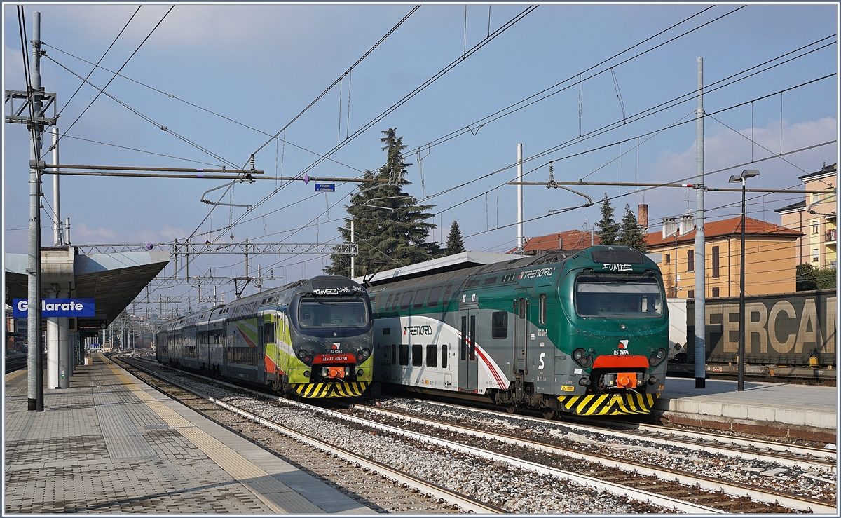 In Gallarate treffen sich zwei Ale 711 in alter und neuer Trenord Farbgebung.
16. Jan. 2018