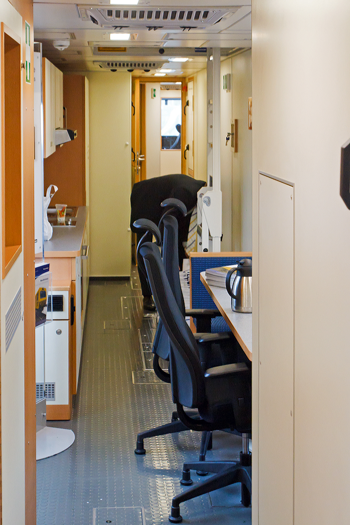 
Innenraum im Gleismesstriebzug (GMTZ) 725 101 / 726 101 der DB Netz AG auf der Inno Trans 2014 in Berlin am 26.09.2014.