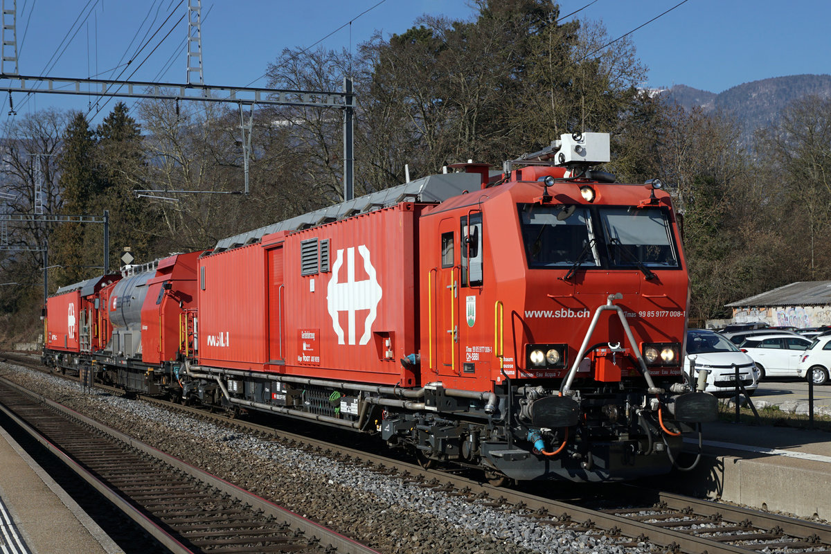 L�sch- und Rettungszug (LRZ)  OLTEN  XTmas 99 85 9177 008-1 anl�sslich der Bahnhofsdurchfahrt Solothurn-West vom 14. Februar 2019 dem  VALENTINSTAG .
Foto: Walter Ruetsch