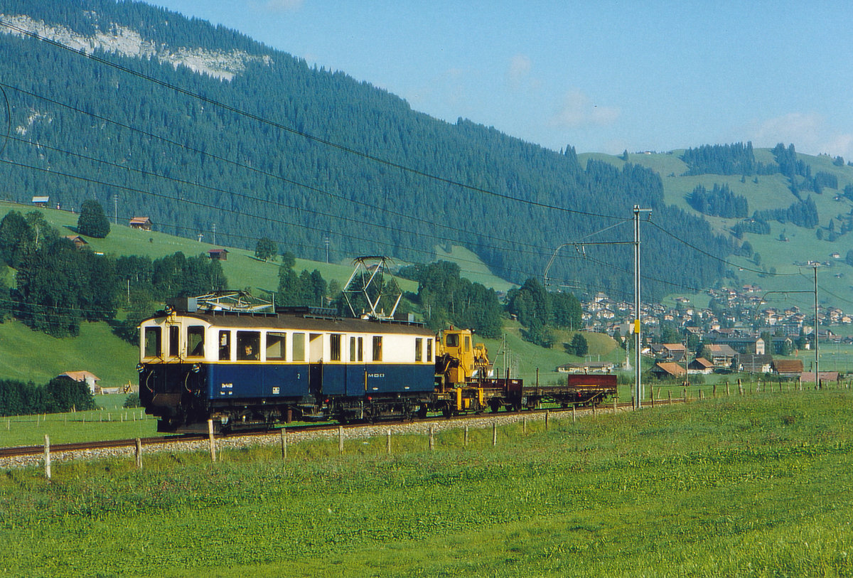 Montreux - Oberland bernois MOB.
Bauzug mit dem De 4/4 28 auf dem Streckenabschnitt Zweisimmen - Lenk unterwegs im August 1984.
Foto: Walter Ruetsch
