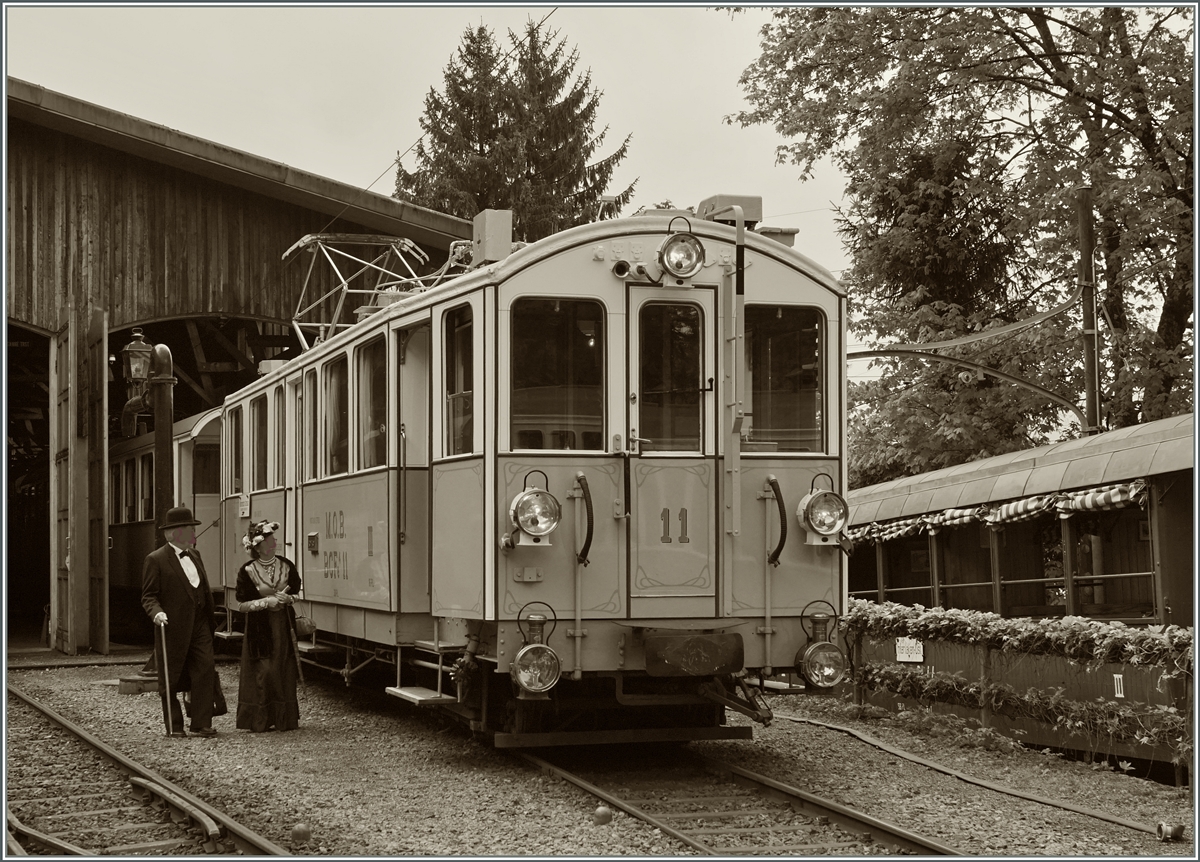 Motiv verdeckt? Bei dem gelungen Beiwerk stellte sich eher die Frage, ob nicht das Beiwerk das eigentliche Movit ist. 
Cahulin, den 14. Mai 2016