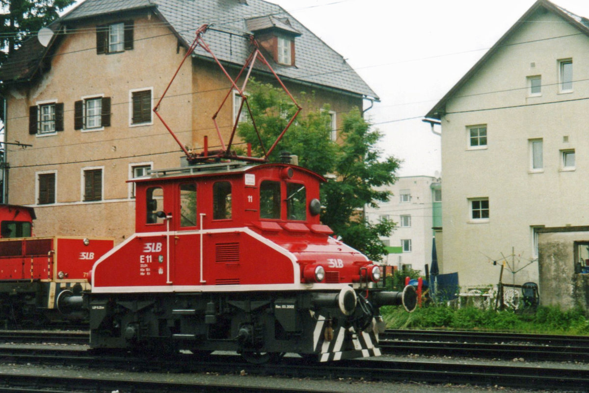 SLB E11 lauft um in Salzburg-Itzling am 30 Mai 2004.