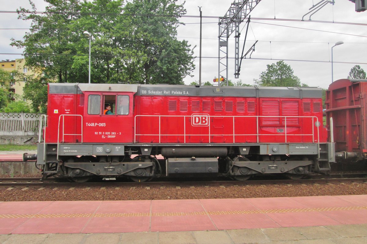 T448.P-065 rangiert am 27 Mai 2015 in Gliwice-Labedy. Die T448P ist eine Polnische Version der Reihe CSD 740 f�r Privatbahnen.