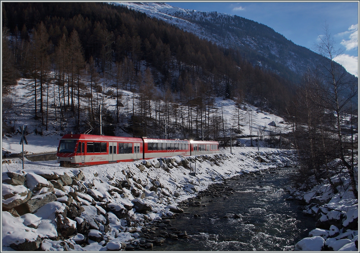 Zermatt-Shuttle bei Täsch.
28. Januar 2015
