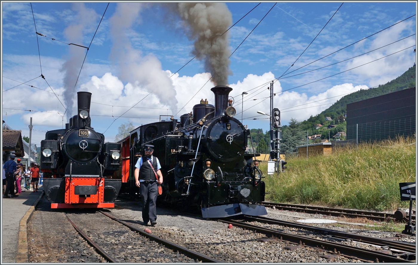  Festival Suisse de la Vapeur 2022 / Schweizer Dampffestival 2022  der Blonay-Chamby Bahn: Nochmals die beiden Dampfloks im Detail: Während die BFD HG 3/4 N° 3 den direkten Zug ab Vevey alleine nach Chaulin zieht, hat die G 2x 2/2 105 einen weiteren Reisezug ab Blonay übernommen.

6. Juni 2022 