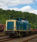 Die 212 376-8 ex DB V 100 2376 der Aggerbahn (Andreas Voll e.K., Wiehl) abgestellt am 19.07.2012 in Betzdorf (Sieg)  Die V100.20 wurde 1965 bei Deutz unter der Fabriknummer  57776 gebaut und als V 100