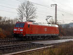 Die 185 052-8 (91 80 6185 052-8 D-DB) der DB Cargo AG f�hrt am 22.02.2023 f�hrt auf Tfzf (Triebfahrzeugfahrt) durch Rudersdorf (Kr.