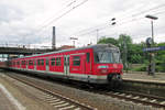 S-Bahn mit 420 782 h�lt am 30 Mai 2014 in Mainz Bischofsheim.