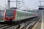 Werbetriebzug 422 556 verl�sst am 30 J�nner 2018 D�sseldorf Hbf.